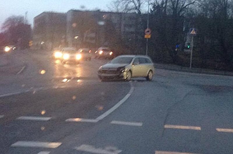 Stoties sankryžoje – avarija