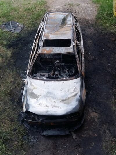 Sudegė automobilis, nukentėjo žmogus ( video) (1)