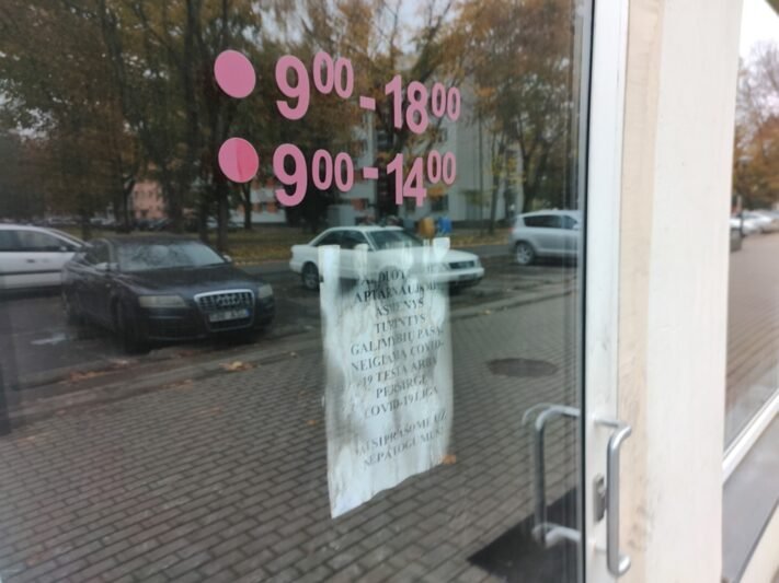 Sudegė parduotuvė „Pas Agotą“