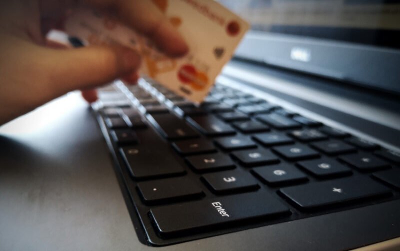 Sukčiai masiškai atakuoja jurbarkiečius