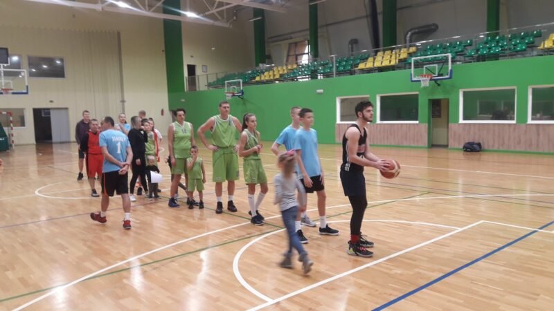 Sukvietė šeimas ir draugus (nuotraukos)