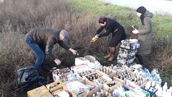 Sunaikino pusę tonos alkoholio