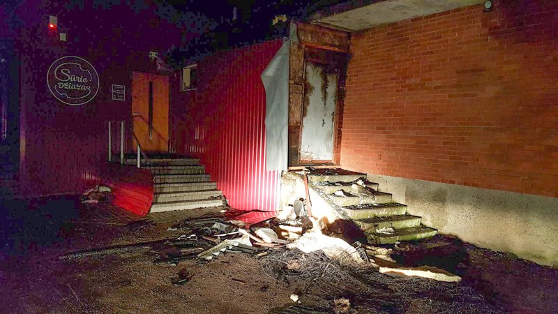 Užsidegė klubas „Mituva“ (video)