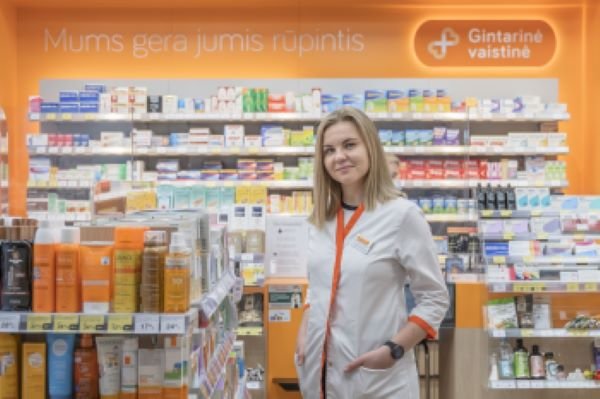 Vaistininkai primena: vairuotojams liko vos keli mėnesiai apsirūpinti pirmosios pagalbos vaistinėlėmis