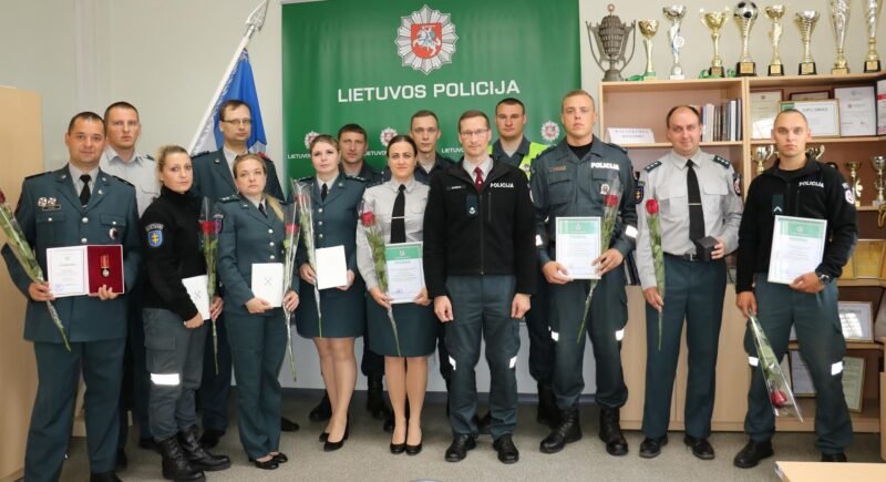 Valstybės dienos proga – apdovanojimai policijos pareigūnams