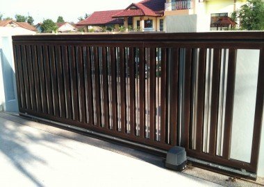 Vartų automatika – modernus ir praktiškas sprendimas