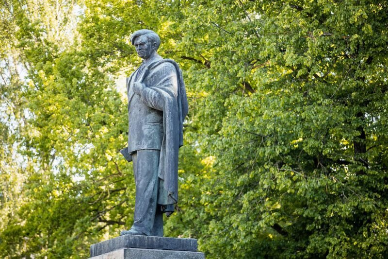 Vicemeras: Petro Cvirkos paminklas bus nukeliamas penktadienį