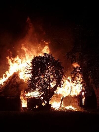 Viešvilėje sudegė namas