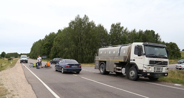 Vilkikas partrenkė senolį (1)