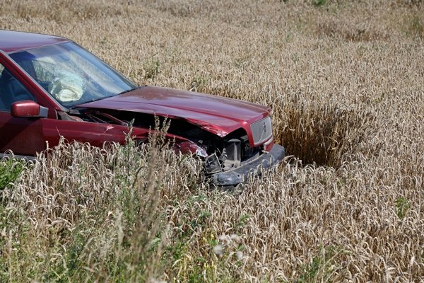 „Volvo“  pargriovė traktorių (nuotraukos)
