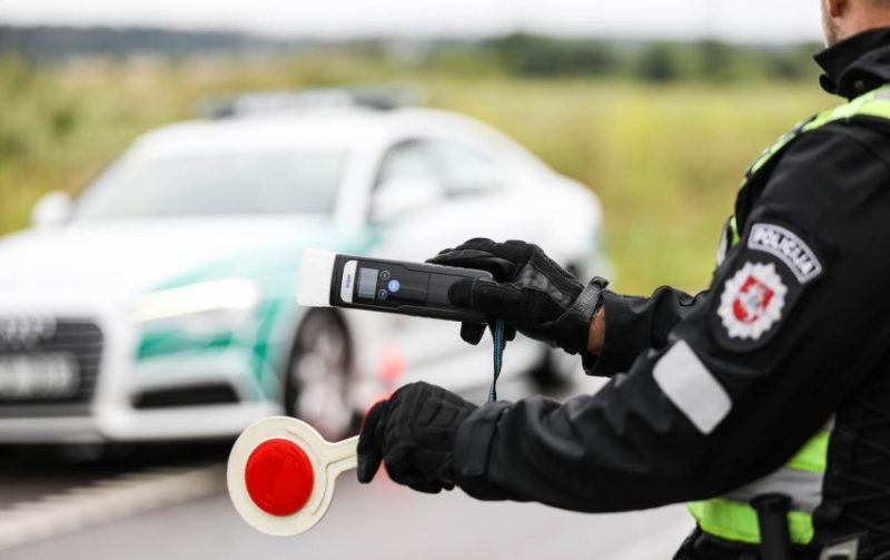 Girtutėlis vairuotojas įkliuvo mieste