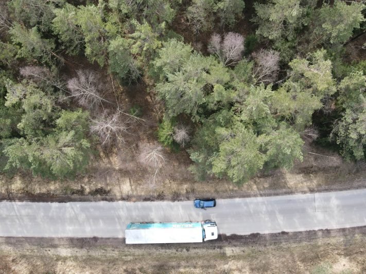 Kelininkai įspėja: vakarų Lietuvoje eismo sąlygas sunkina plikledis