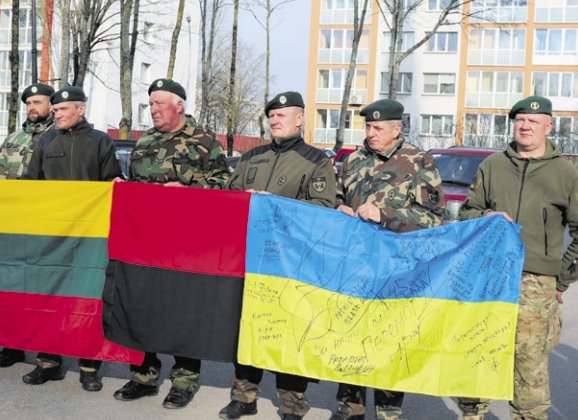 Ukrainos kariams – trečioji jurbarkiečių paramos siunta (1)