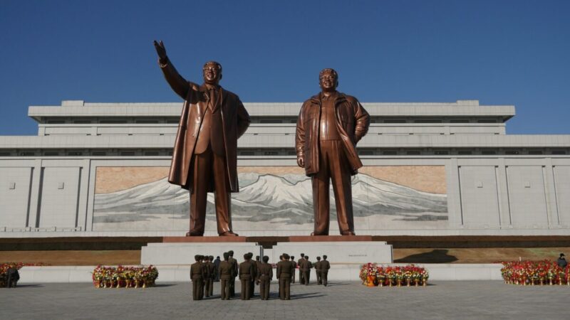 Pernai rugsėjį vykęs Šiaurės Korėjos ir Rusijos vadovų susitikimas buvo skirtas aptarti kariuomenės reikalams.