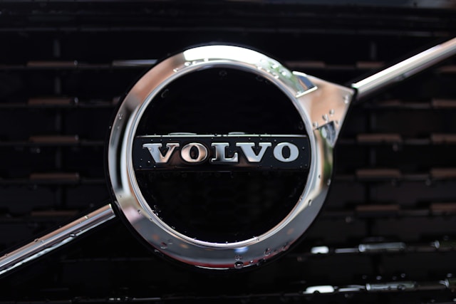Volvo automobiliai: kaip saugos naujovės daro kelius saugesnius