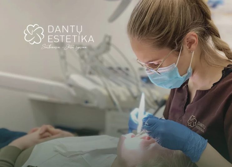 Kaip taisyklingai prižiūrėti dantų protezus bei ką dar svarbu žinoti po protezavimo?