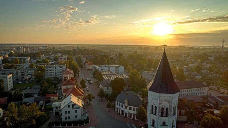 Karščio bangos veja viena kitą – fiksuojami temperatūrų rekordai