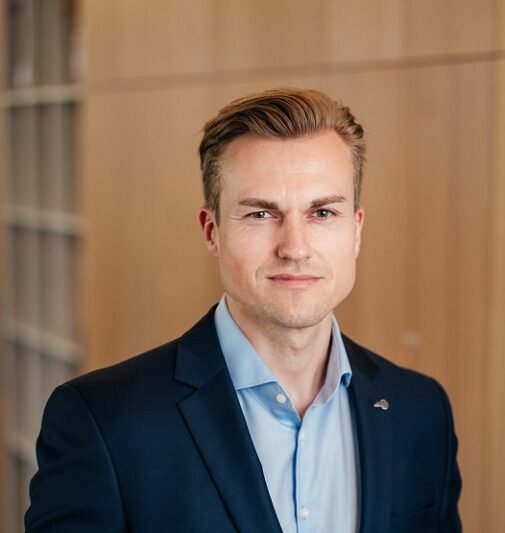 Kas ketvirtas gyventojas eilėje pas gydytojus laukia ilgiau nei 3 mėnesius: kaip patekti greičiau