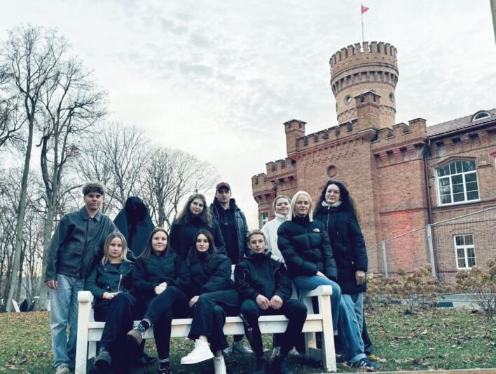 Mobilus darbas įkvepia ir  augina jaunimo pasitikėjimą (1)