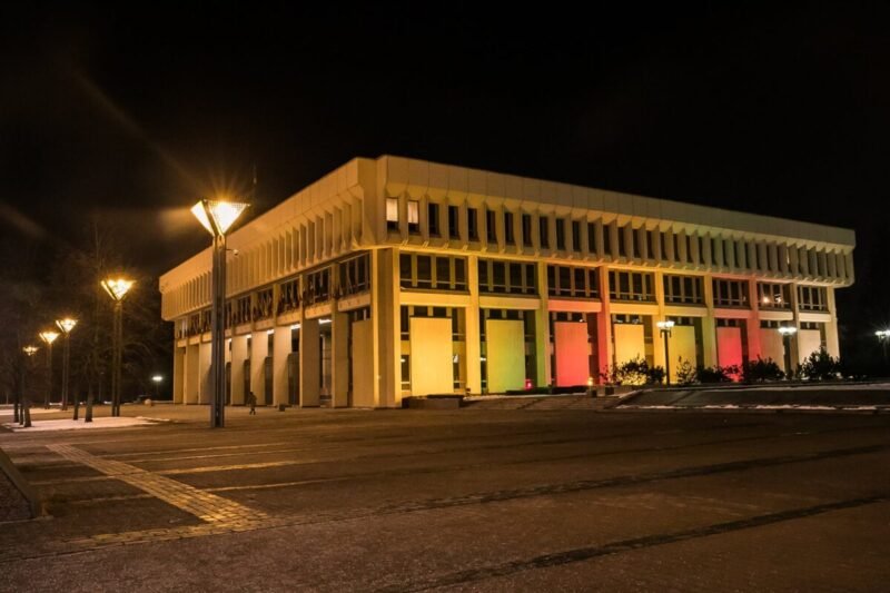 „Delfi“ ir „15min“ portalų vyriausieji redaktoriai: politikai nenori stiprios žiniasklaidos