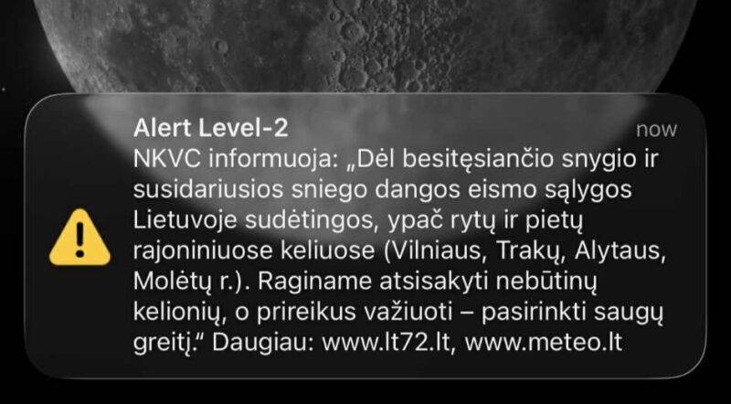 Perspėja atidėti nebūtinas keliones – eismo sąlygos dalyje šalies – labai sudėtingos (prognozė)