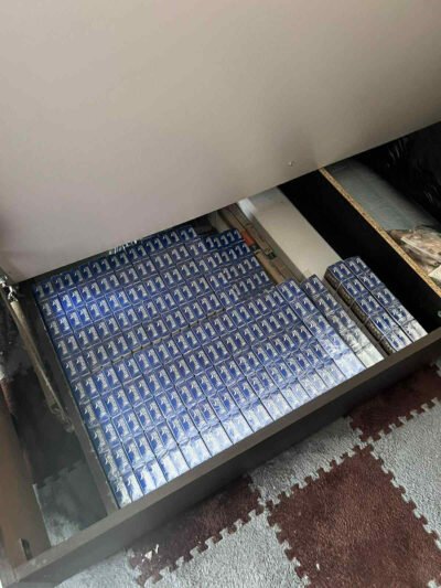 Rado šimtus pakelių nelegalių rūkalų (2)