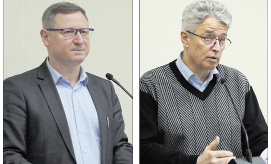 Investicijų ir strateginio planavimo skyriaus vedėjas Ernestas Sinkus sako, kad skatinant patrauklumą būtina nuolat turėti paruoštų sklypų, o rajono vyr. architektas Saulius Lapėnas tvirtina, jog tarybos posėdžiuose po du ar tris kartus svarstyti tuos pačius sklypų nuomos klausimus yra normali darbo praktika. L. Pilecko nuotr.