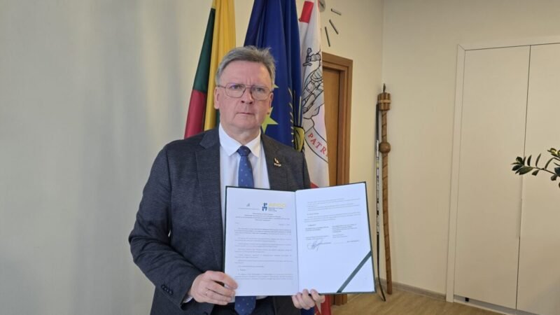 Pasirašytas memorandumas dėl Lietuvos ir Ukrainos savivaldybių bendradarbiavimo (1)