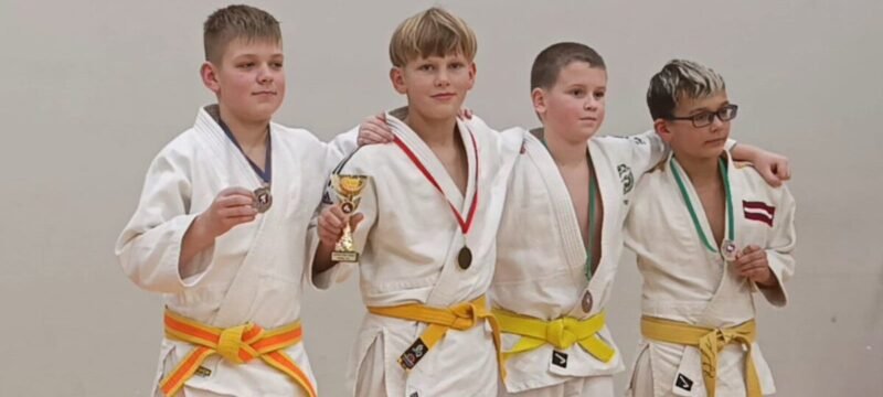 Iš Latvijos – su auksu