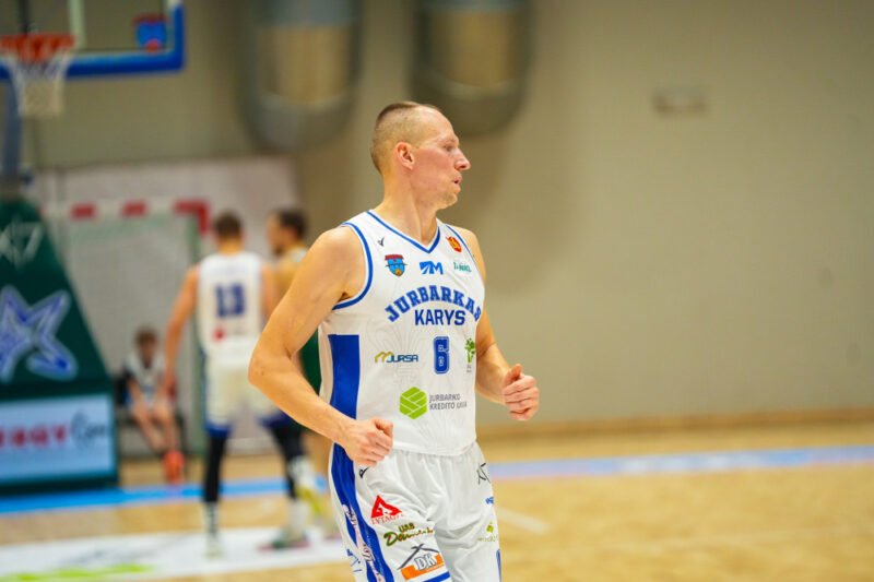 Jurbarke – Matulio benefisas, uraganinis puolimas ir nušluoti alytiškiai