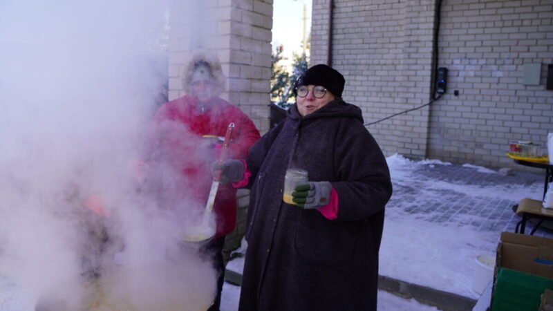 Gerumas ir rūpestis – su garuojančios sriubos dubenėliu