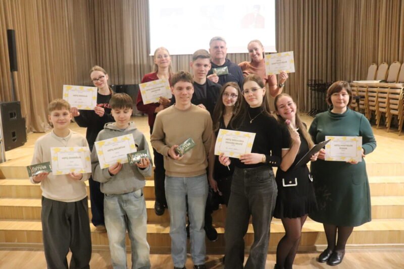 Liaudies dainų ir išmaniųjų technologijų pynė