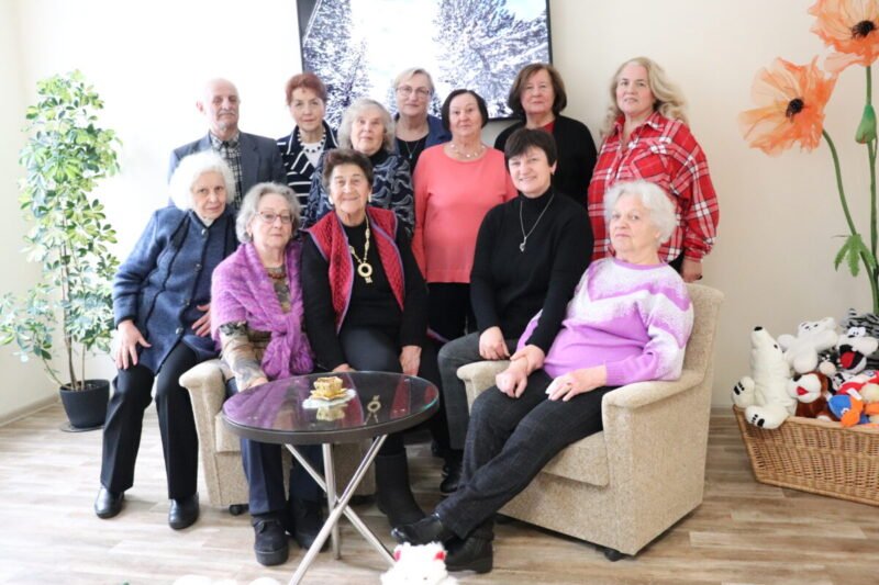 Penkiolika šviesos ir šiltos bendrystės metų