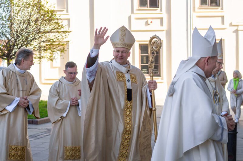 100 metų lietuvių tautai dedikuotai popiežiaus bulei ir 100-osios Velykos Kauno arkivyskupijos istorijoje