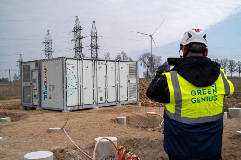Rajone netrukus pradės veikti milžiniško pajėgumo baterijų parkas