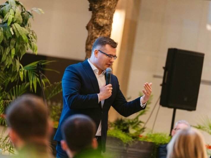 Partiniuose reitinguose esminių pokyčių nėra: didžiausia gyventojų dalis ir toliau palaiko konservatorius