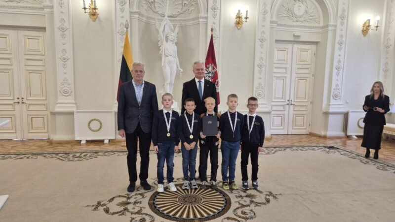 Jaunieji šachmatininkai dalyvavo turnyre Prezidento taurei laimėti
