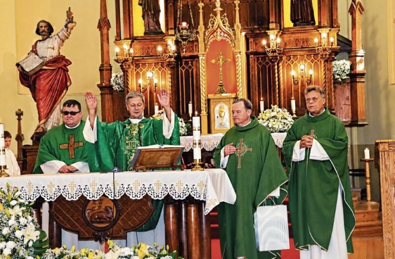 Bažnyčios varpai kvietė švęsti arkivyskupijos 100 metų jubiliejų