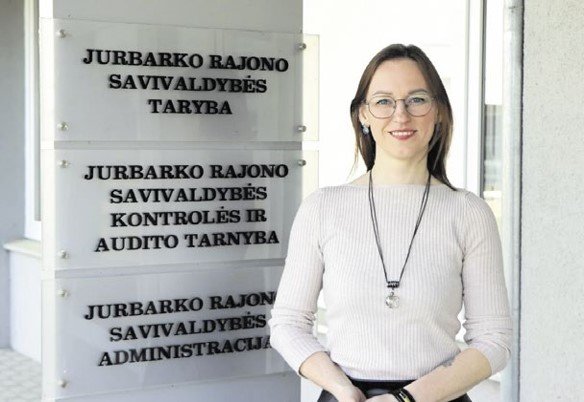 Pernai gruodžio pabaigoje vicemere tapusi Giedrė Lukošienė sulaukė Specialiųjų tyrimų tarnybos ir Vyriausio-sios tarnybinės etikos komisijos dėmesio – skundas dėl galimų pažeidimų buvo perduotas tirti merui. Jurbarko r. savivaldybės nuotr.