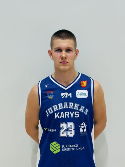 Jurbarkiečiai išlaikė 18-metį puolėją