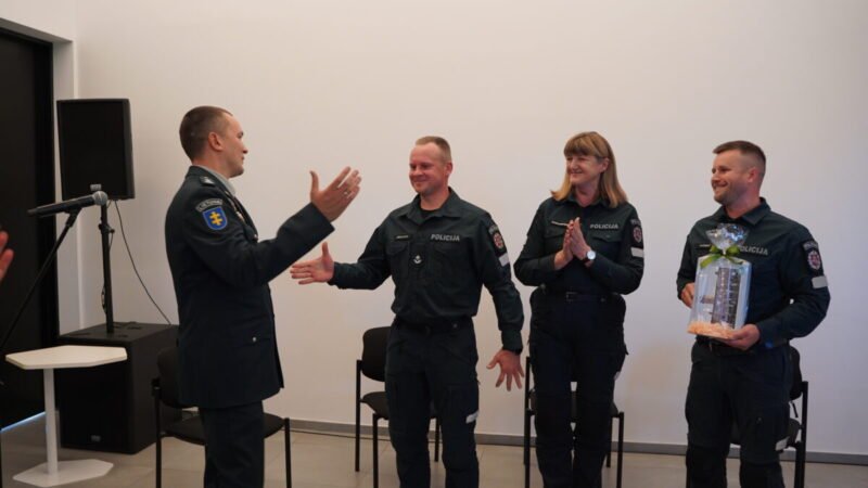 Angelų sargų dienos proga pagerbti Jurbarko policijos pareigūnai (nuotraukos)