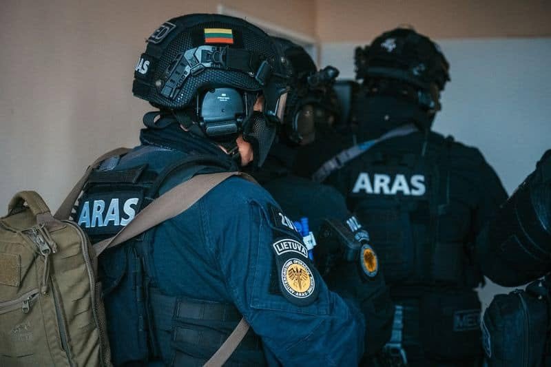 Į Girdžius skubėjo „Aras“