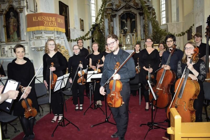 Veliuonoje nuskambėjo šeštasis muzikos festivalis